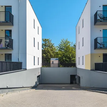 Sunny Seaside With Terrace & Parking By Renters Jastrzebia Gora