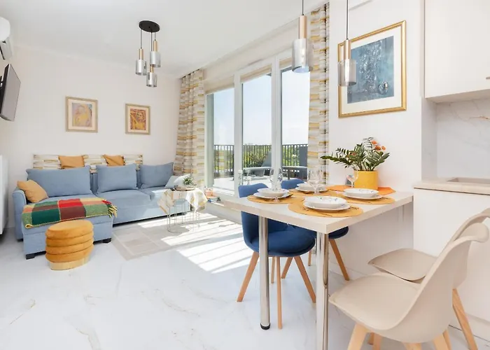 Sunny Seaside With Terrace & Parking By Renters * Ястшембя-Гура