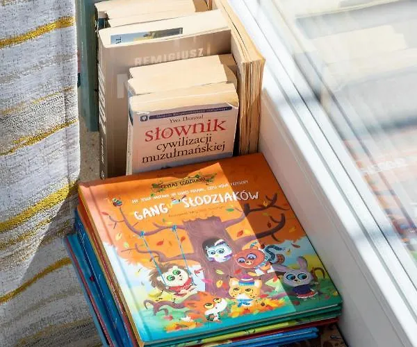 Sunny Seaside With Terrace & Parking By Renters Apartmán