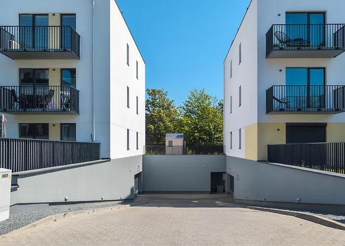 Sunny Seaside With Terrace & Parking By Renters Ястшембя-Гура