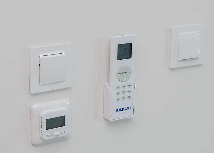 Sunny Seaside With Terrace & Parking By Renters Апартаменты